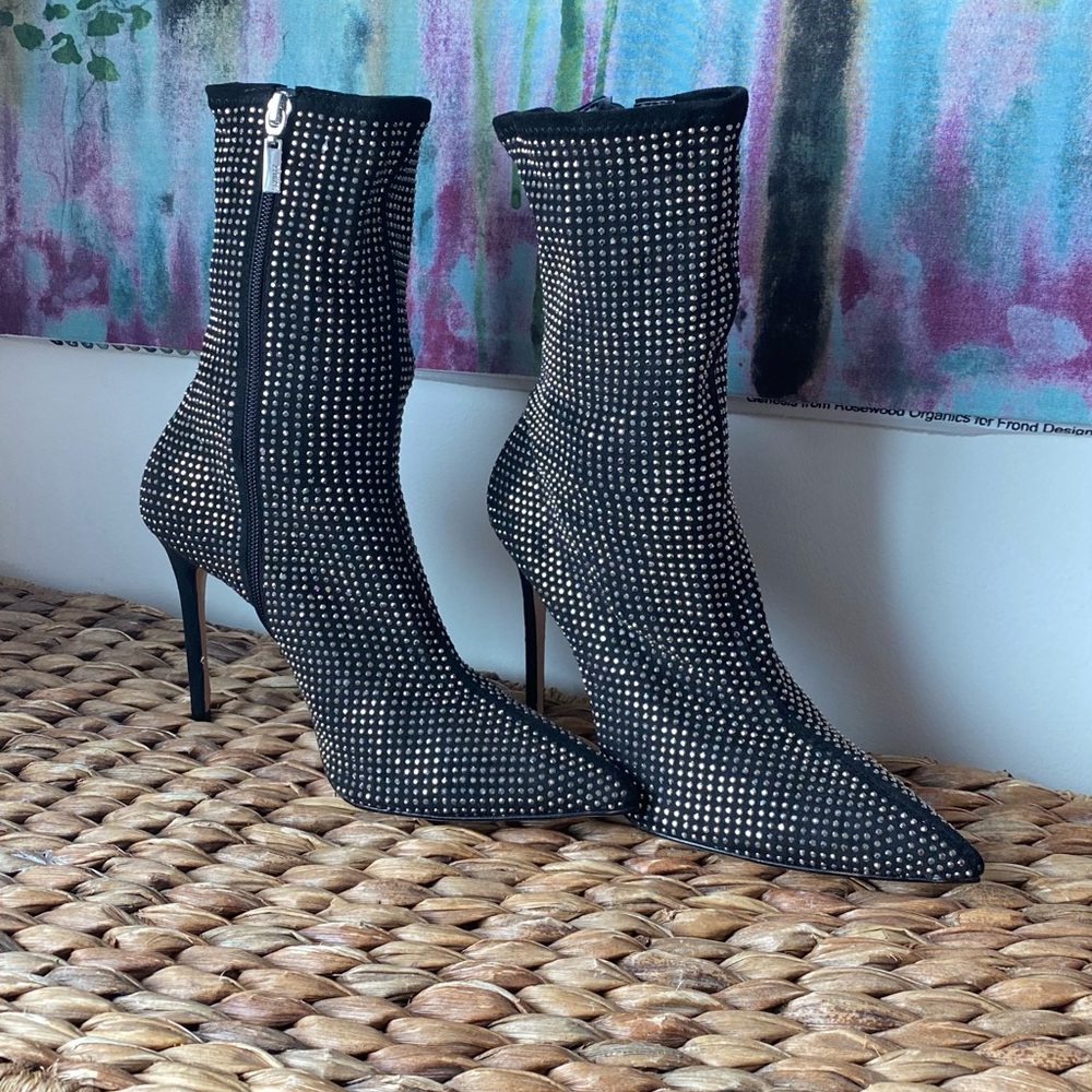 Schutz boots